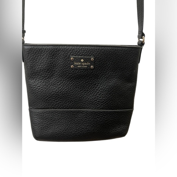 Kate Spade New York Southport Avenue Cora Crossbody Black Bag - Picture 1 of 8